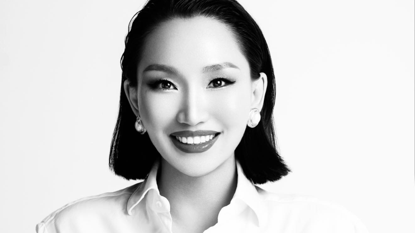 “Сэрүүн групп”-ийн ерөнхий захирал О.Халиун шүгэл үлээлээ ...