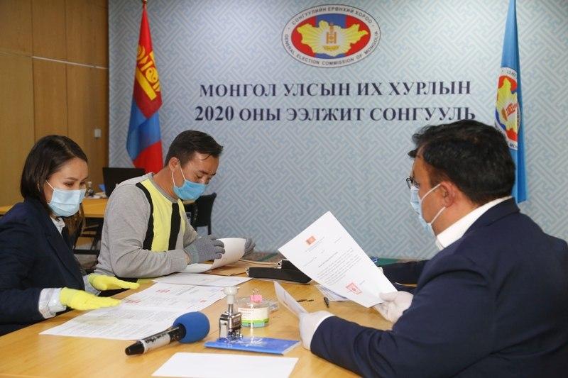 19 political parties and coalitions’ documents received