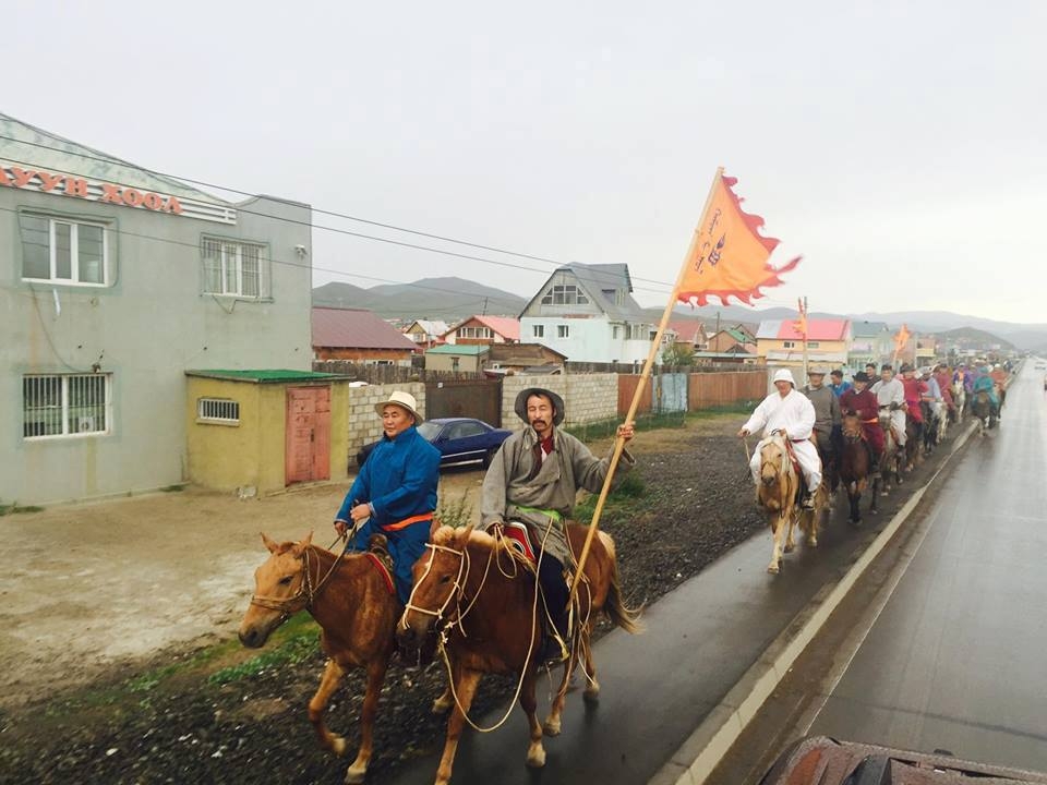 Newly elected independent MP S.Javkhlan arrives at the State Palace on horseback