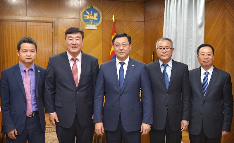 PM J.Erdenebat meets with China's Ambassador Xing