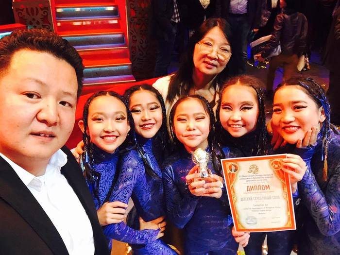 Mongolian contortionists seize Silver Cup at Moscow International Circus Festival