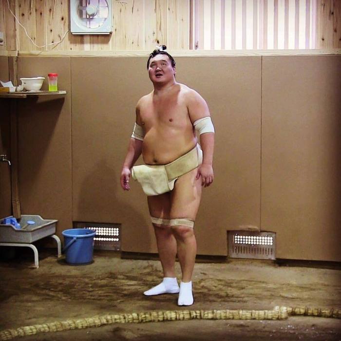 Hakuho M.Davaajargal  may pass Aki Basho