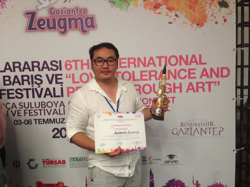 Painter S.MUNKHBAATAR wins Golden Brush prize in Turkey