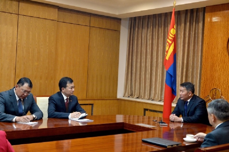 President Kh.Battulga meets IAAC heads to discuss investigation of the government