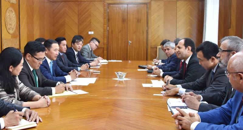 Cabinet Secretariat discusses developing leather processing industry with Turkish Trade Minister