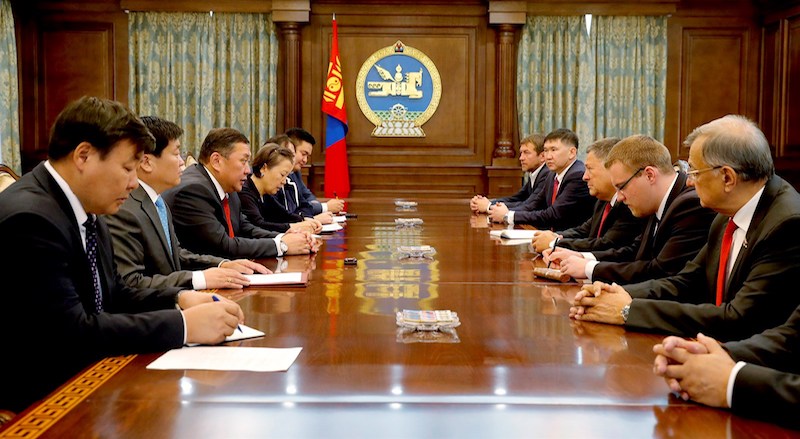 Mongolia and Russia discuss economic cooperation programs