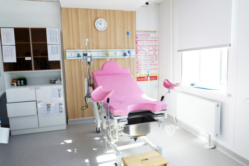 Human rights ‘locked’ in maternity hospitals