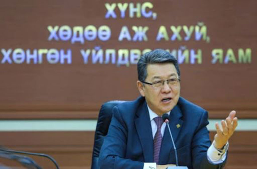 Ноолуурын 100 мянга үлгэр гэдгийг сайд өөрөө хэлэв