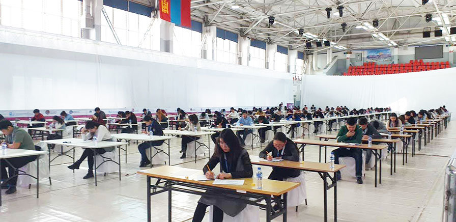 Их сургуульд элсэгчдийн босго оноо хэдээс эхлэх вэ?