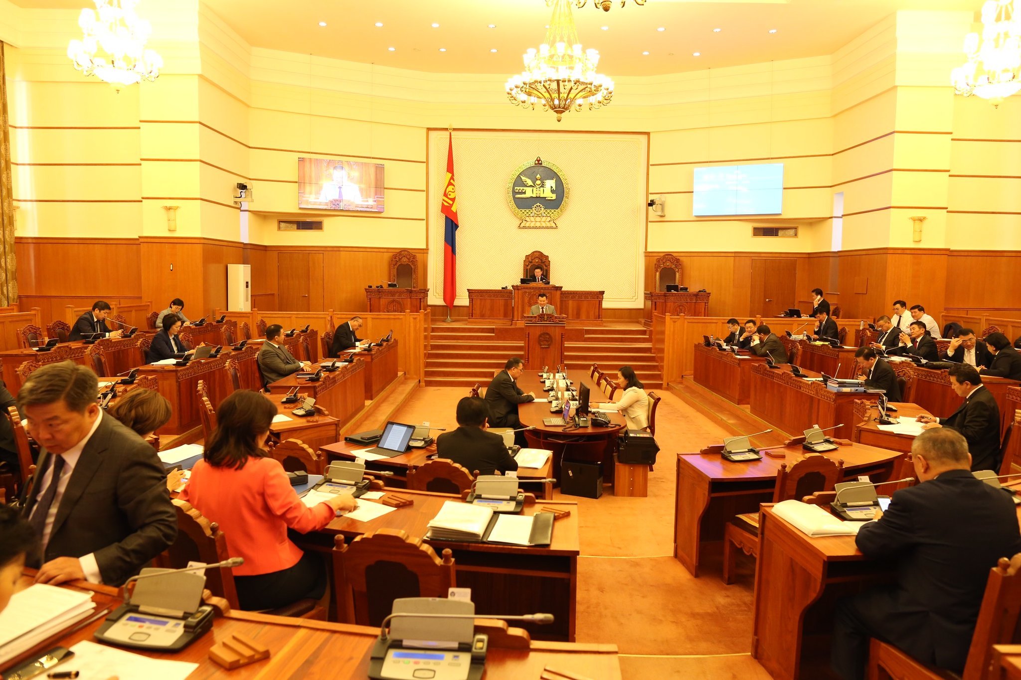 Цэцийн гишүүнээ томилж чадаагүй нь УИХ-ын буруу