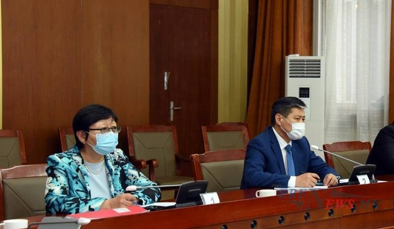 Чуулган: Т.Бадрал, Н.Эрдэнэтуяа нарыг Элчин сайдаар томилохыг дэмжлээ