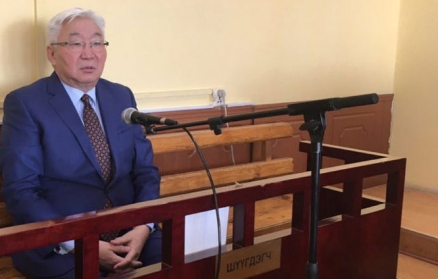 Хотын дарга асан Э.Бат-Үүл нарт холбогдох хэргийн шүүх хурал хойшилжээ