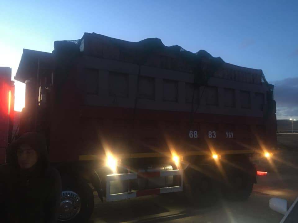 Нийслэл рүү оруулах гэж байсан 40 тонн нүүрсийг дулааны станцад хүлээлгэж өгчээ