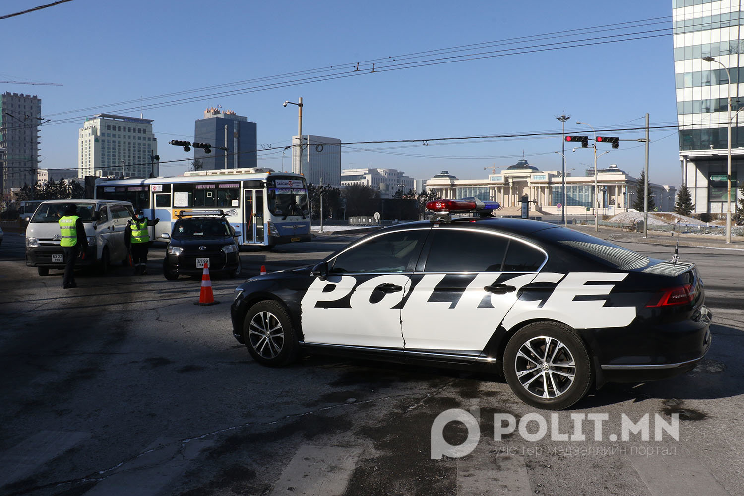 Буяны компанийн нэрээр хуурамч бичиг үйлдэж 2.6 сая төгрөг залилжээ