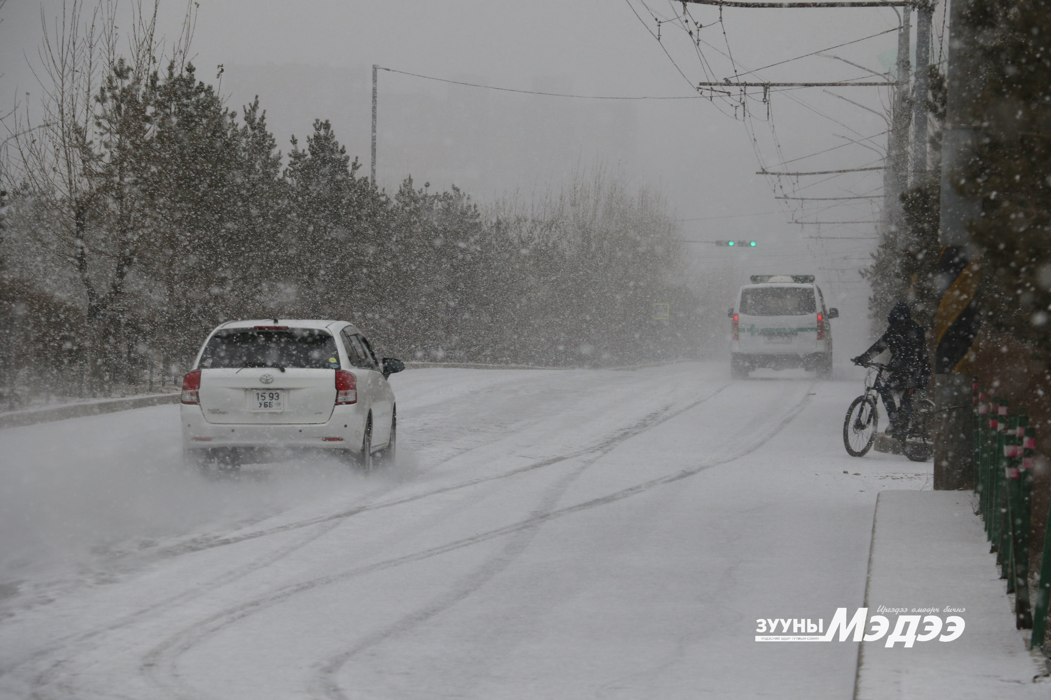 Инженер зөвлөж байна: Гулгаатай үед машин хэрхэн жолоодох вэ