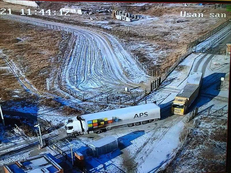 Алтанбулаг боомтод олон улсын тээврийн солилцоо эхэллээ