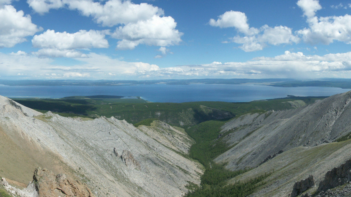 АНУ:ОХУ-ын хилээс холгүй Монголд 6.8 магнитудын газар хөдөлсөн