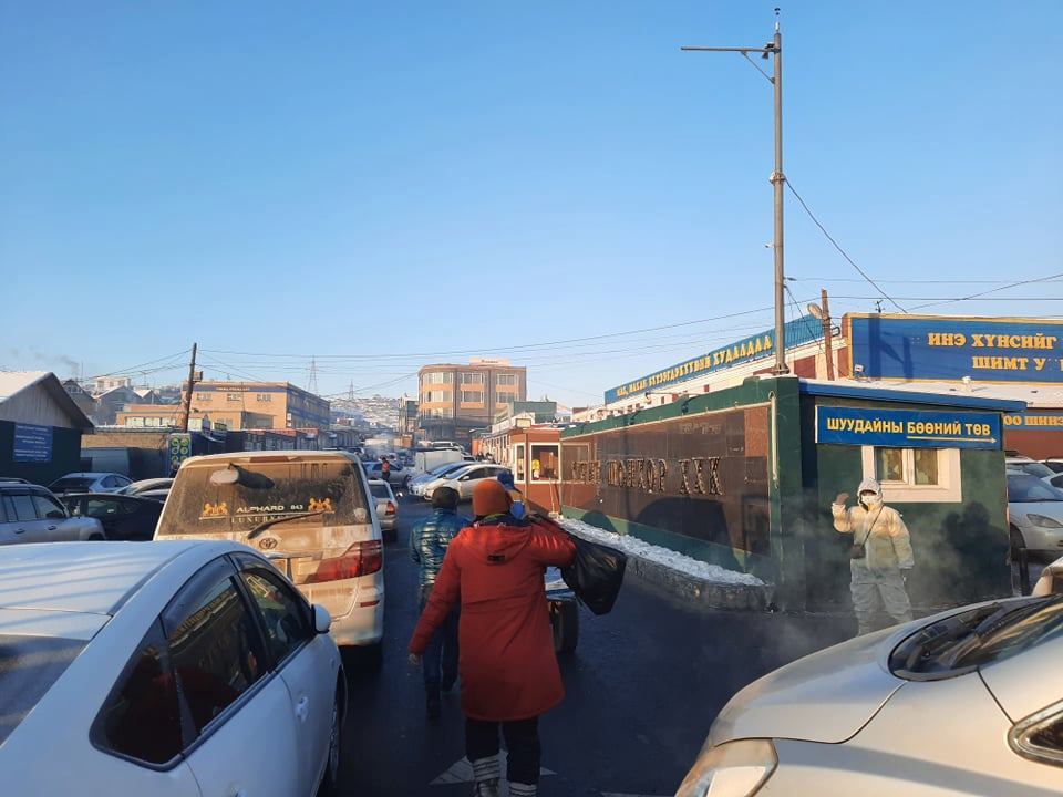 “Нарантуул”, “Хүчит шонхор” зах руу чиглэсэн замын хөдөлгөөн тэг зогсчээ