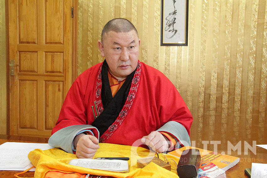 З.Санждорж: Жилийн ёгт нэр “тогтворгүй” гэсэн утгатай