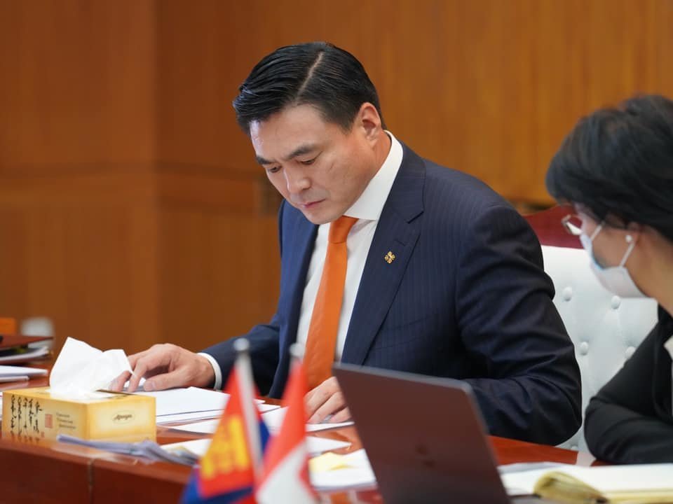 УОК-ын дарга С.Амарсайхан 142, 133 дугаар сургууль дээр гэнэтийн шалгалт хийв