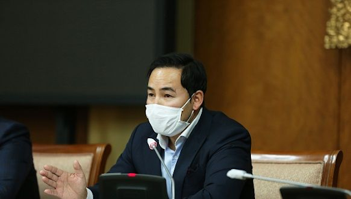 Ц.Ганзориг:Хүнсний дэлгүүрүүдийн нийлүүлэлт хомсдсоноос бөөний төвүүдийг нээсэн