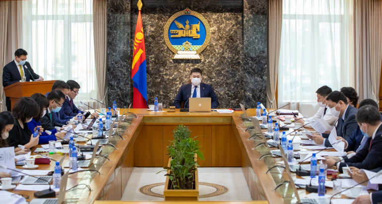 Хөл хориотой холбогдуулан Засгийн газар ээлжит бусаар хуралдаж байна