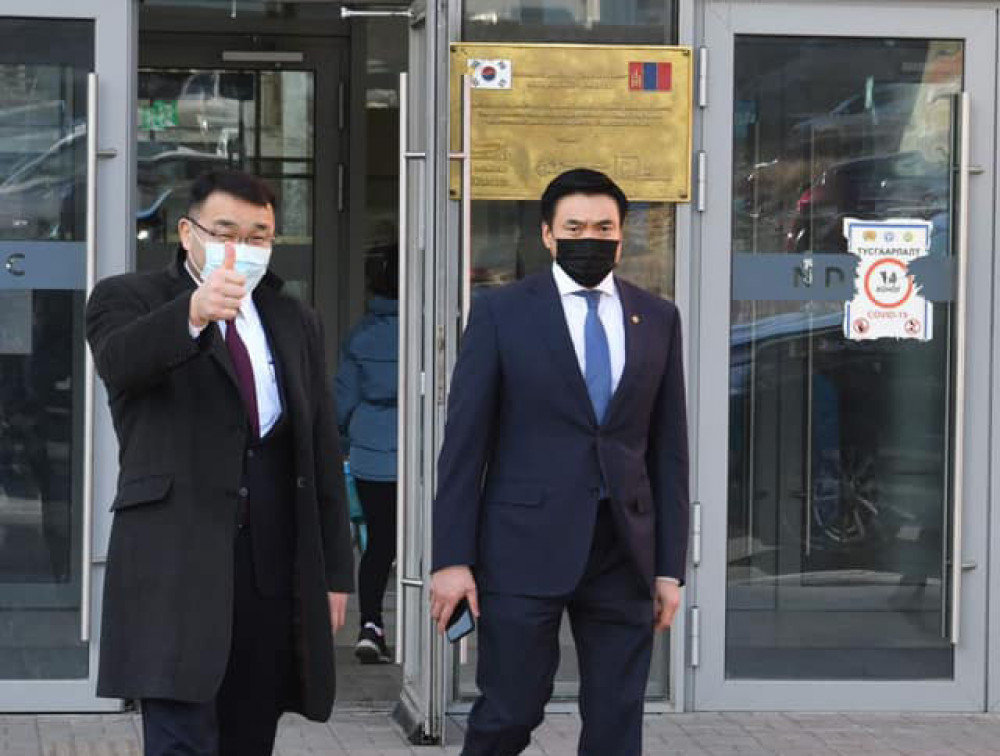 Шадар сайд, Нийслэлийн Засаг дарга нар Синофарм вакциныг хийлгэжээ