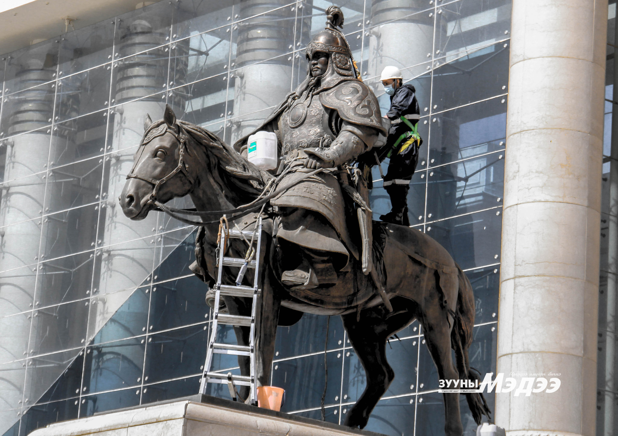 Онцлох фото 2021.04.06