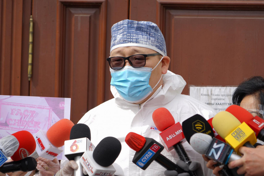 “ХӨСҮТ-ийн эмч нарыг буруутгаж байгааг хүлээн зөвшөөрөхгүй”