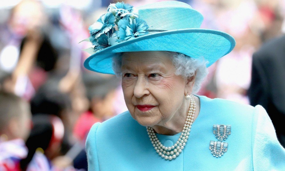 Их Британийн хатан хаан II Елизавет