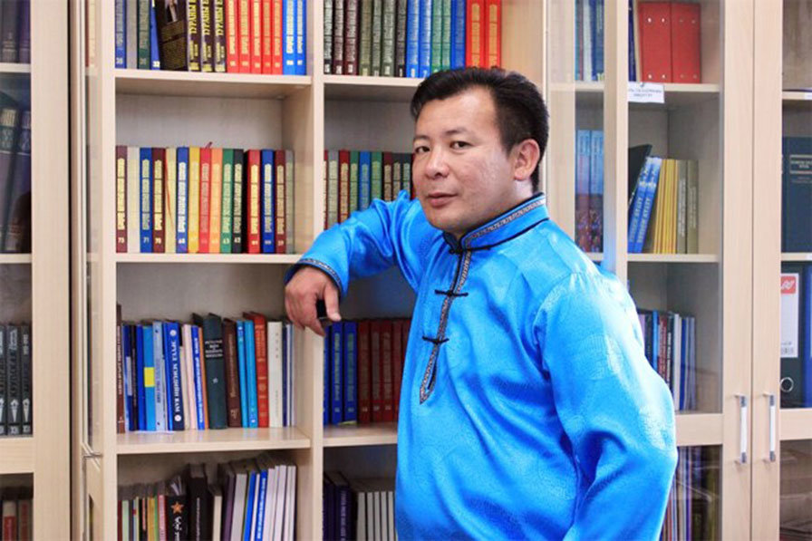 Сэтгэлийн гэрэлт сүмбэр буюу  Лхагвасүрэнгийн Батцэнгэл