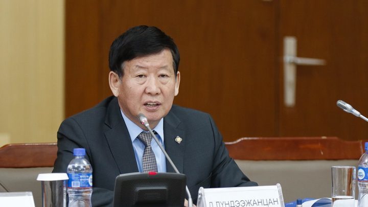 УИХ-ын дарга асан Д.Лүндээжанцанд 