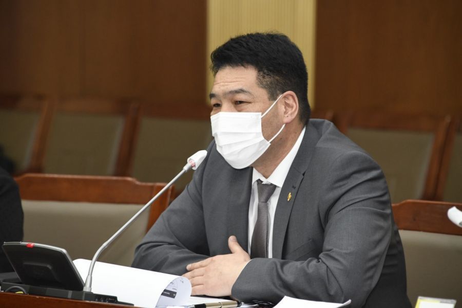 AstraZeneca хийлгэсэн хүн гурав дахь тундаа Sputnik V хийлгэж болно