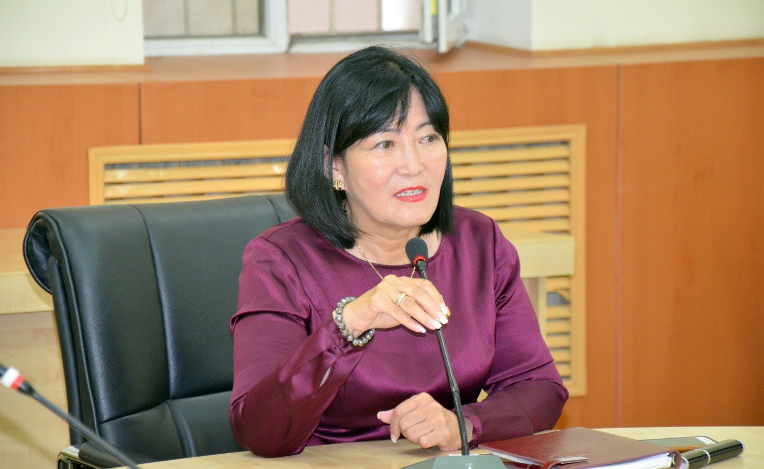 А.Цогцэцэг:Долоодугаар сард хэвийн амьдралдаа шилжихийн тулд вакциндаа хамрагдах хэрэгтэй