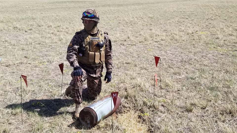 Дорнод аймагт 10 төрлийн 130 гаруй байлдааны сум, тэсрэх бөмбөгийг илрүүлжээ