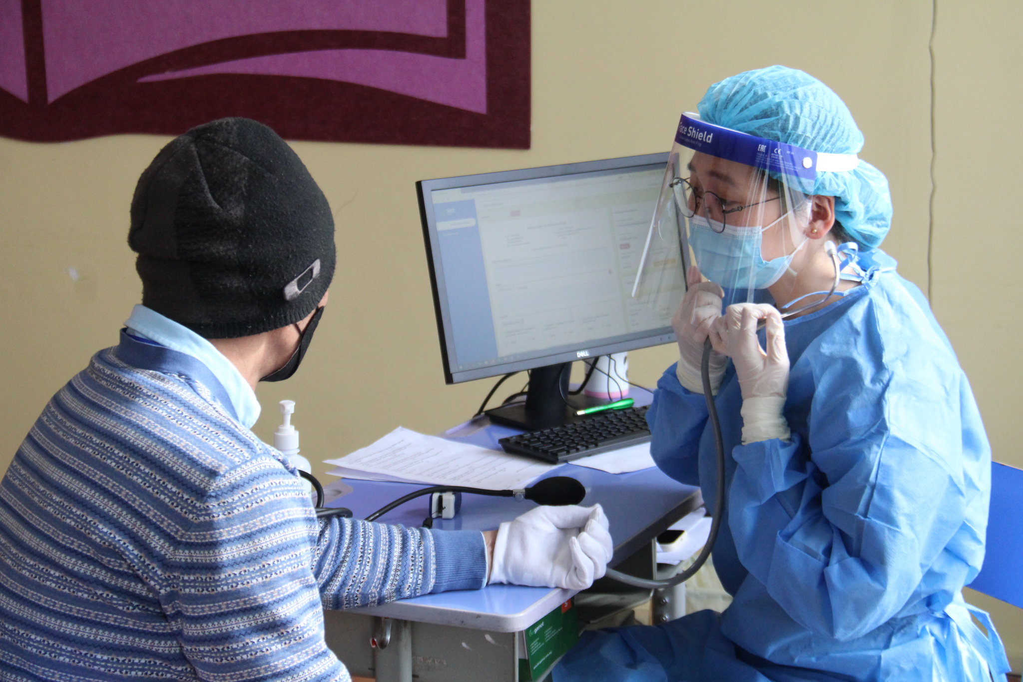 Бүх нийтийн амралтын өдөр вакцины болон PCR-ийн цэгүүд хэвийн ажиллана