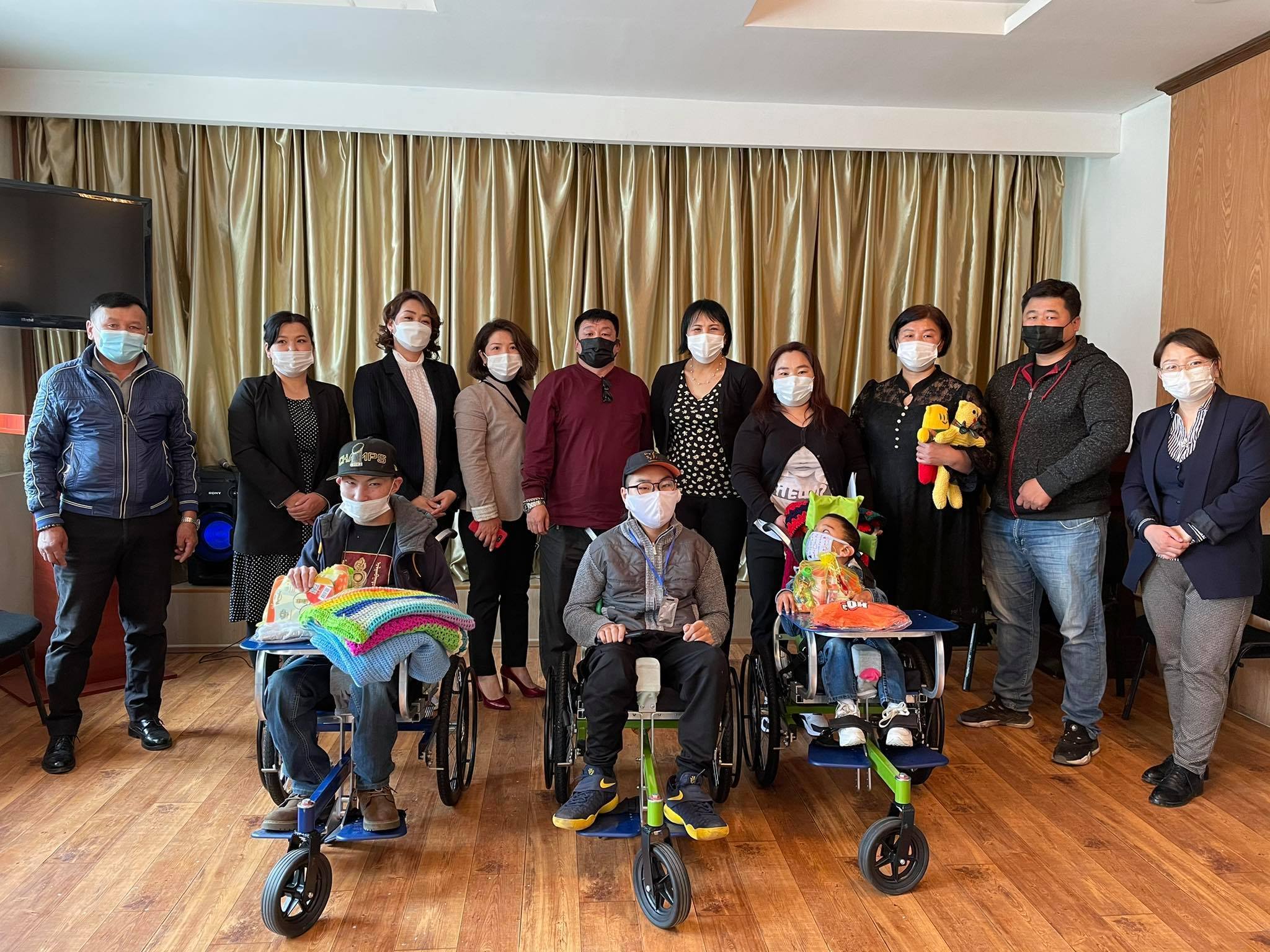 55 дугаар сургуулийн сурагчдад дэмжлэг үзүүллээ