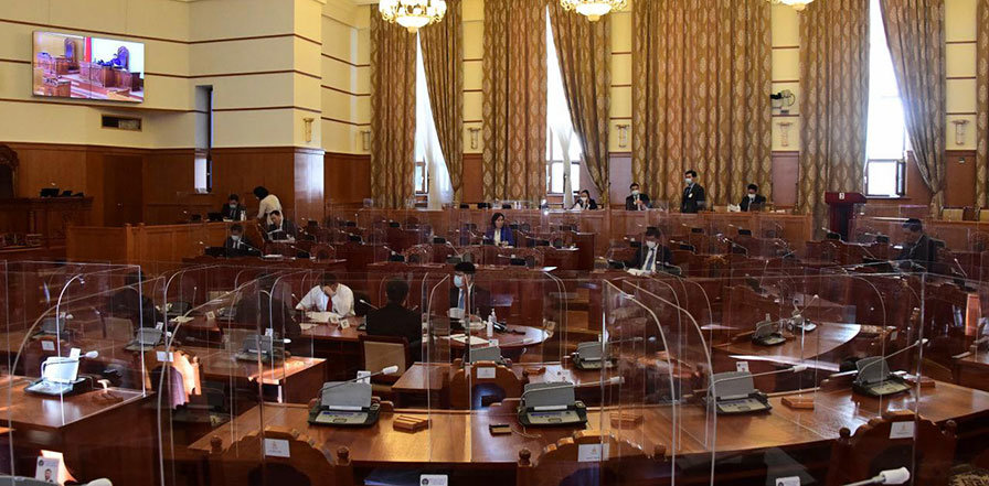 Тодотгол: Эрүүл мэндийн сайдын багцад 735.1 тэрбум төгрөг төсөвлөв