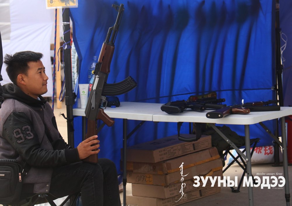 ФОТО: "Хүй долоон худаг"-т хөгжөөнт тоглоомууд "нүүгээд" иржээ
