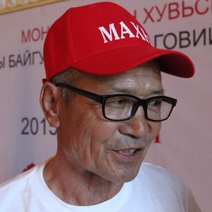 Н.Энхбаяр: Улсаа хөгжүүлэхийн төлөө бүгдээрээ хариуцлагатай байя