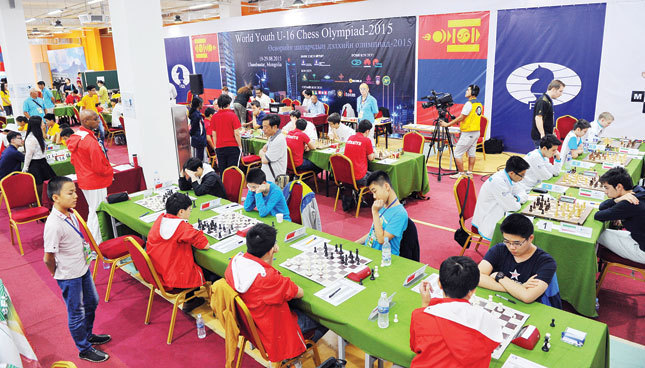 Монгол хүүхдүүд олон улсын их мастеруудын хараанд өртлөө