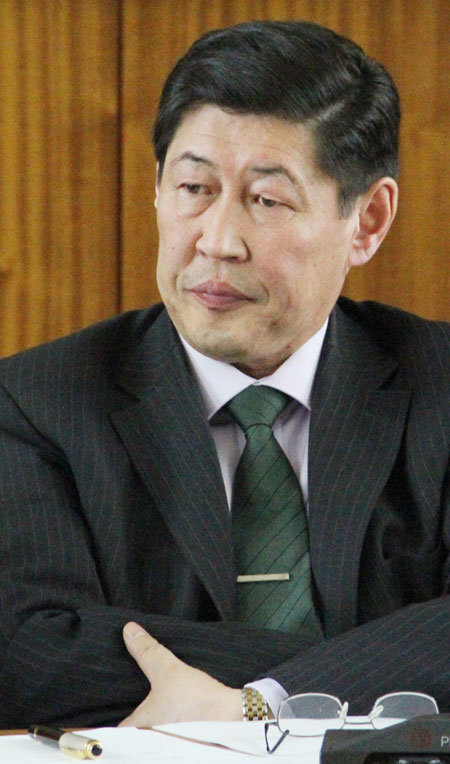 Уулын спортод дуртай Байгаль орчны сайд