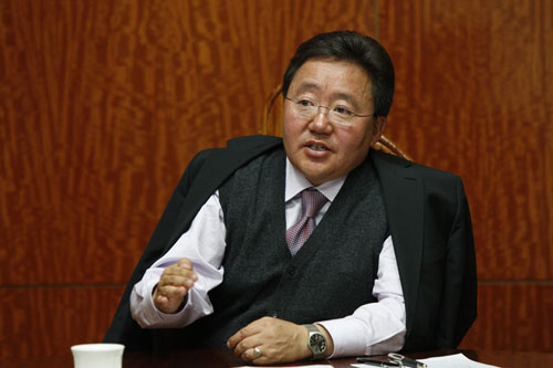 Ерөнхийлөгч Францыг зорив