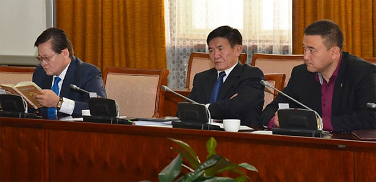 Ө.Энхтүвшин: Хоригийг хүлээж авбал холион бантан болно