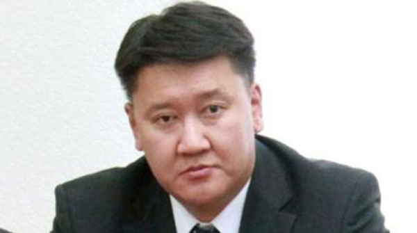 Б.Жавхлан ирэх сонгуульд нэр дэвшихээр болж ажлаасаа татгалзжээ