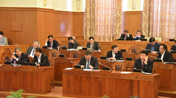 Б.Жавхланг чөлөөлж, Гацууртын  төслийг дэмжив