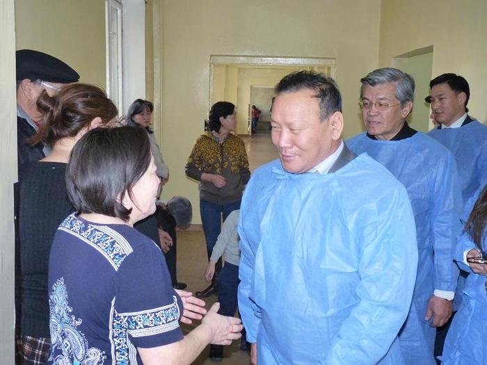 Гадаадад хийж буй өндөр үнэтэй хагалгаануудыг монголдоо хийх боломжтой