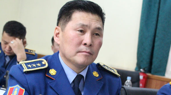 Дарханы зарим малчид отроор явж өвөлжиж байна