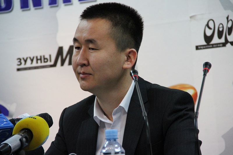 Ц.Баасандоржийг шүүгчид нөлөөлсөн хэмээн үзэж 1.9 сая төгрөгөөр торгожээ