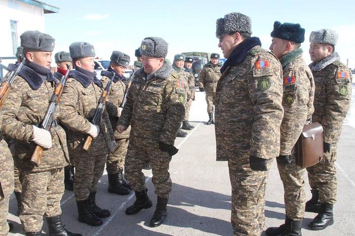 ХХЕГ-ын дарга Увс, Завханы отрядад ажиллалаа